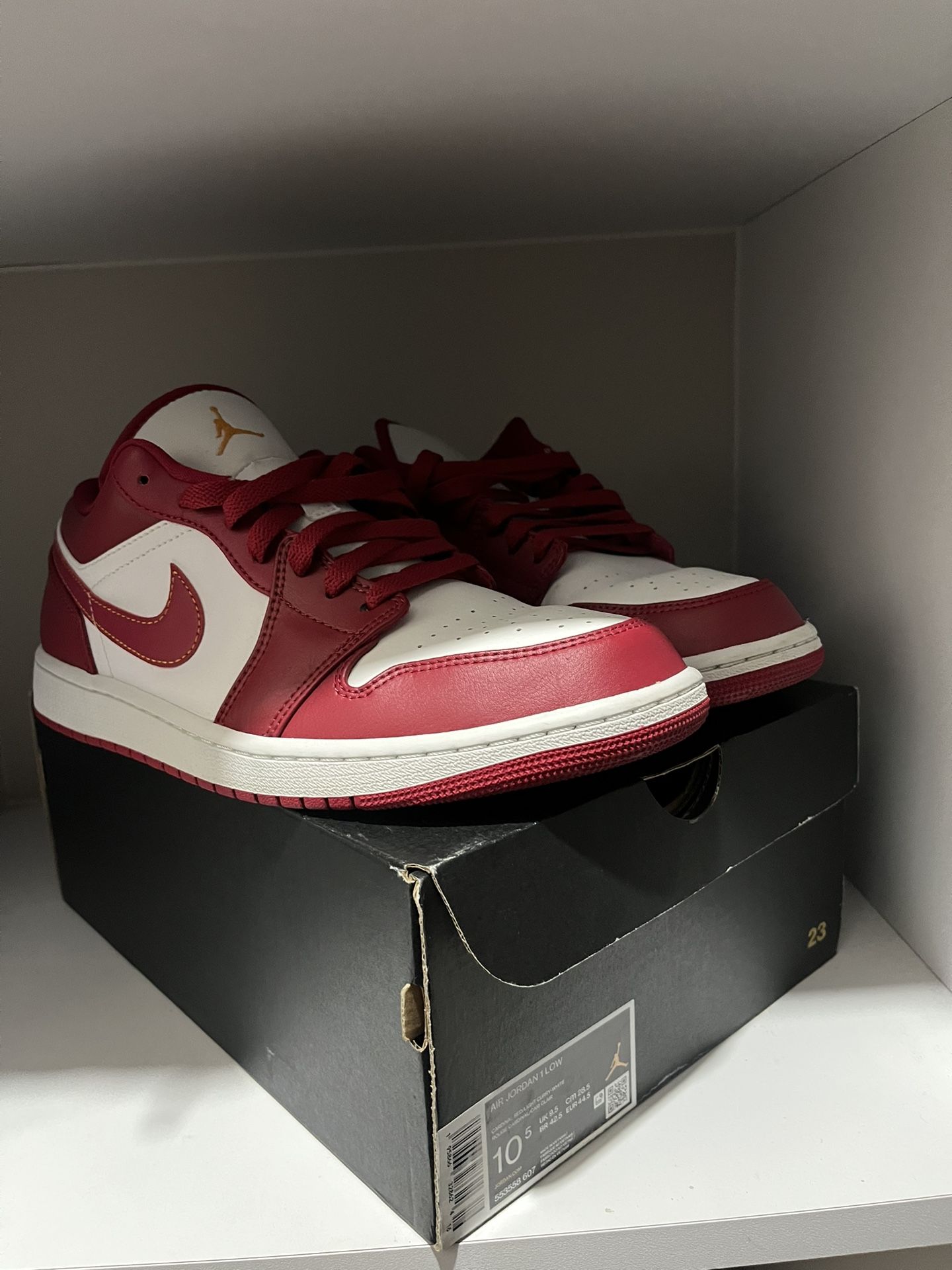 NIKE AIR JORDAN 1 LOW WILLING TO NEGOTIATE