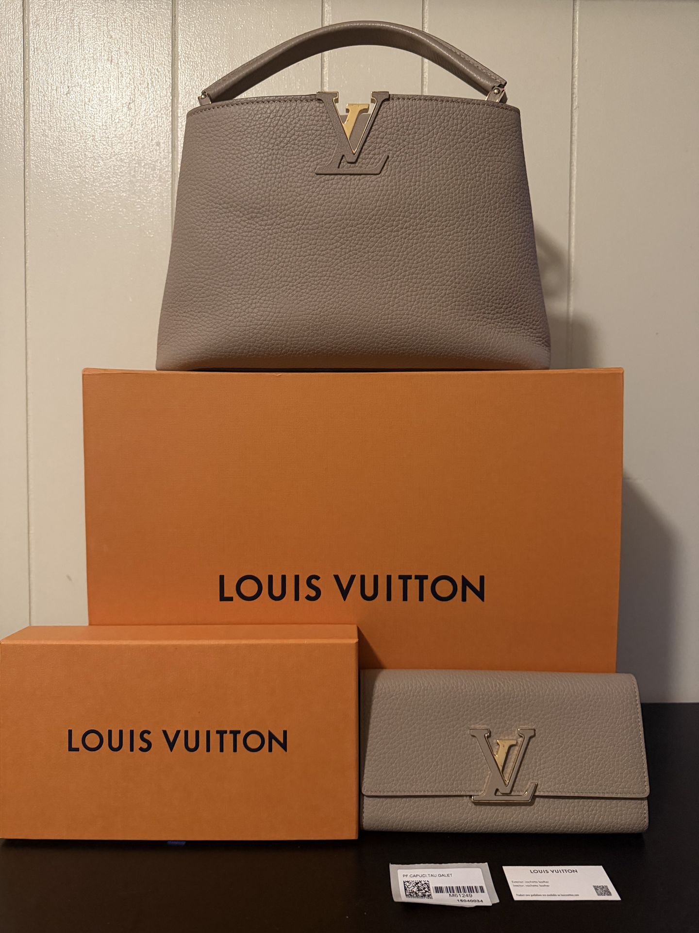 Louis Vuitton: Capucines MM