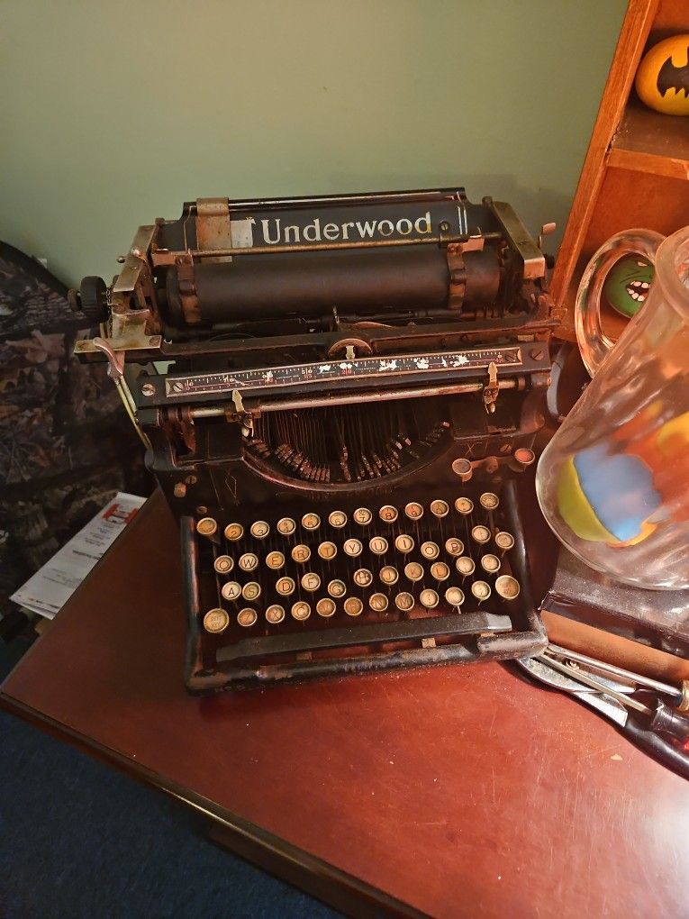 Underwood Typewriter