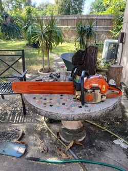 Stihl 25" Chainsaw