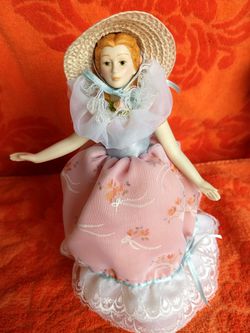 1988 porcelain Avon doll