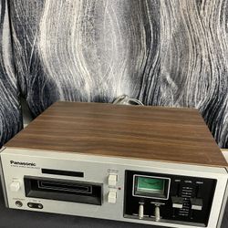 Vintage Panasonic 8-track stereo recorder deck
