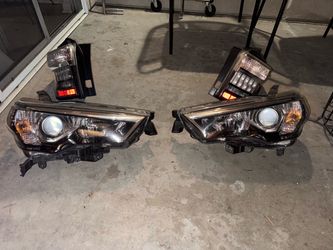 2020 Toyota 4Runner OEM Head and Tail Lights