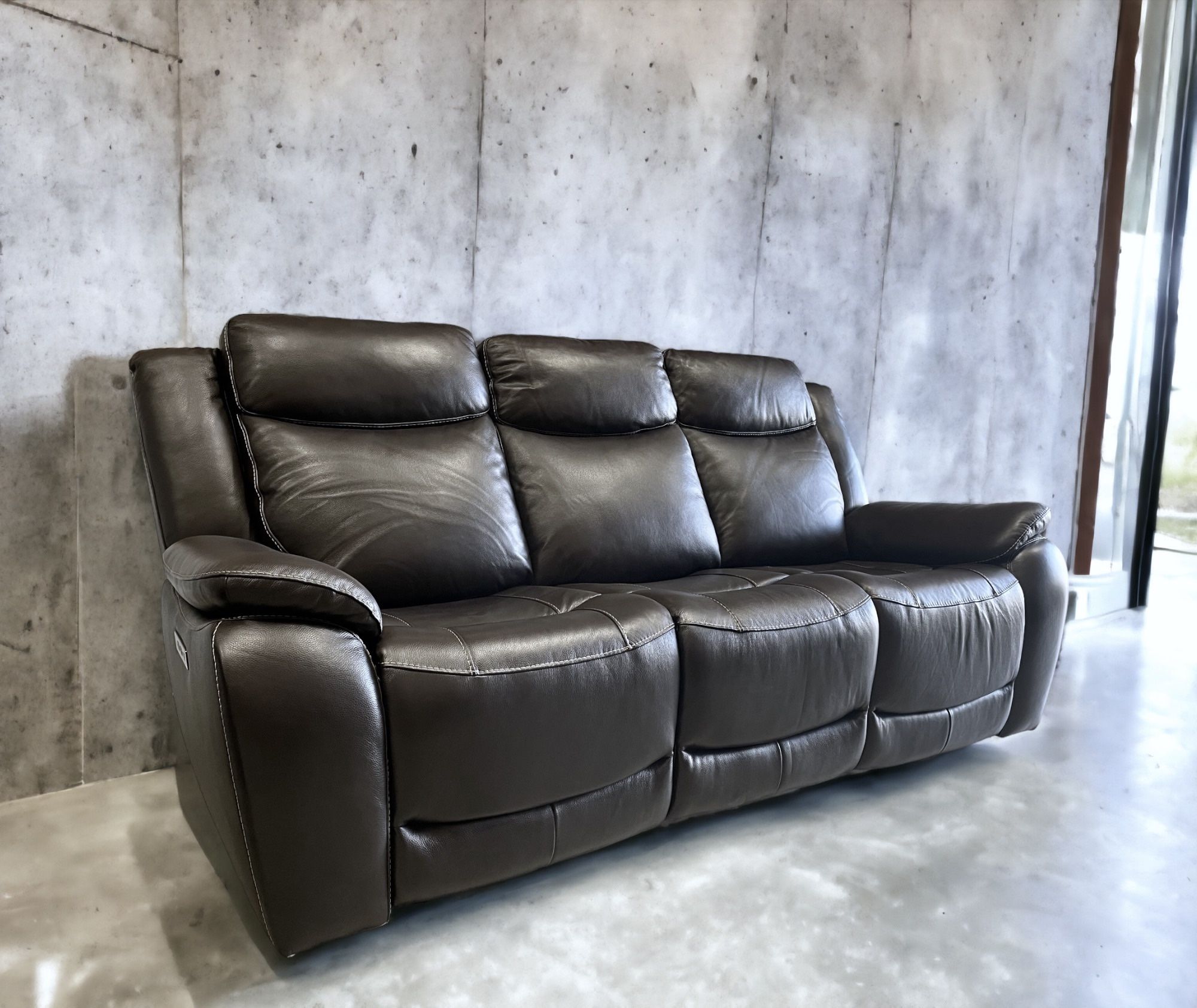 SALE 🔥 Harvey Leather Power Reclining Sofa with Power Headrests 💥 We Finance