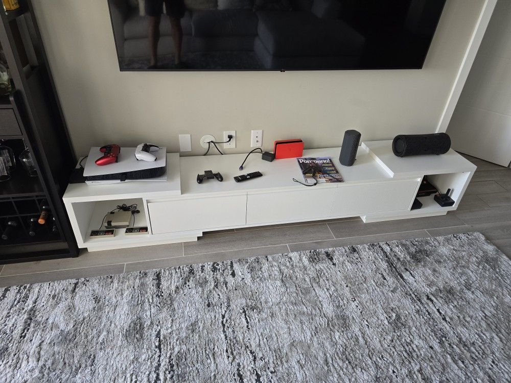 Modern White TV Stand – Excellent Condition, Up To 106” Wide