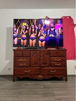 70in Smart Samsung TV