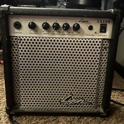 $8 Lyan by Washburn Amplifier 