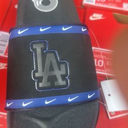 La Dodger Slides