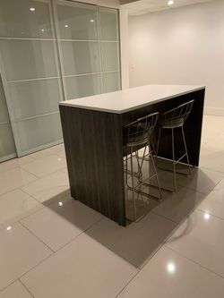 Workstation /Tabke  bar height 30”x60” white/gray