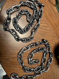 2 6foot Halloween chain props