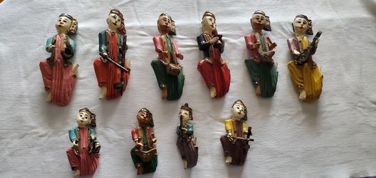 Indonesian Wooden Hand Carved Musician Set Of 10