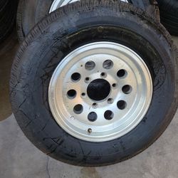 4.    Rims.     225/75/15.   90%