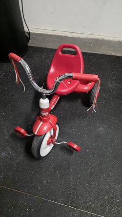 Toddler radio flyer tricycle