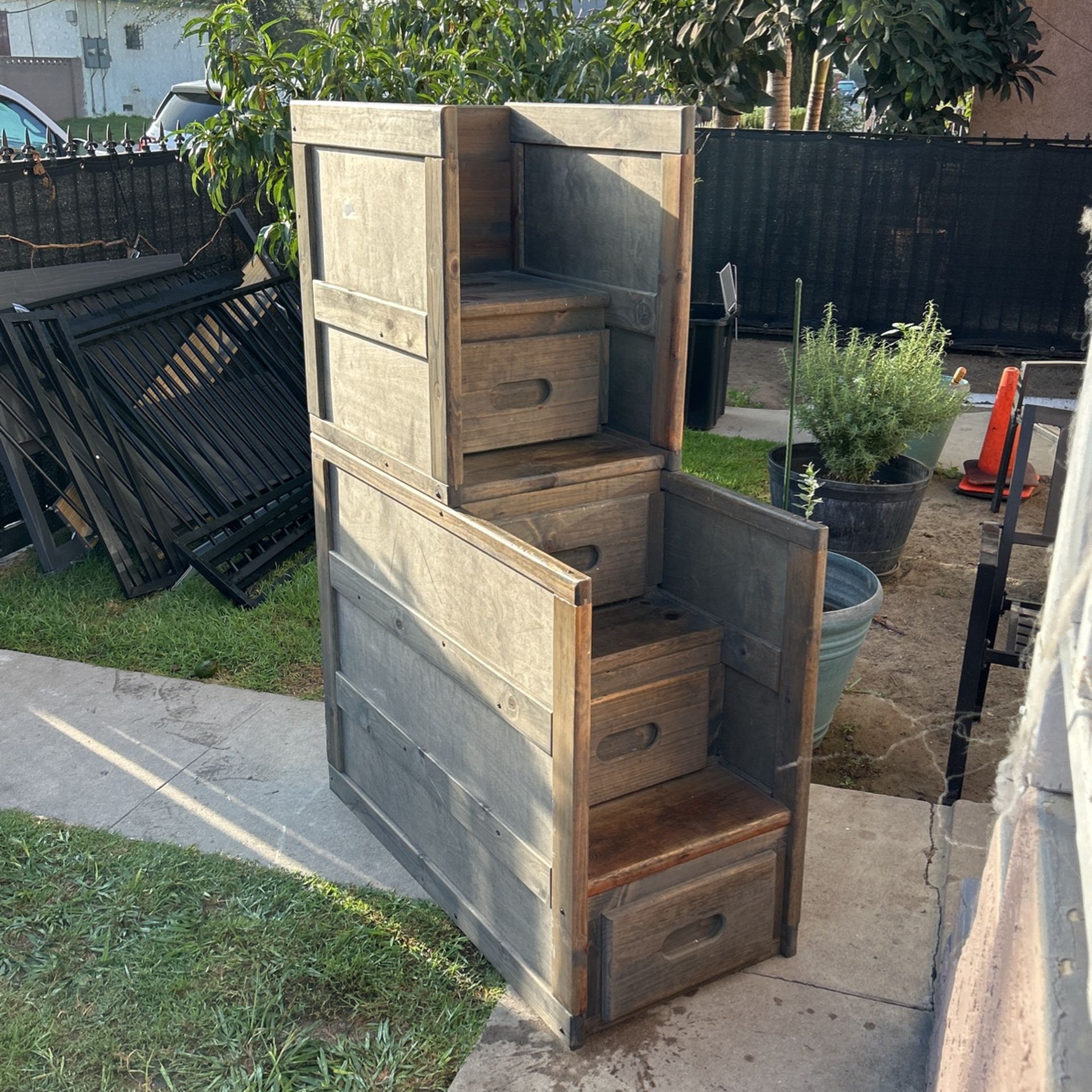Bunkbed Ladder With Drawers for Sale in Paramount, CA OfferUp