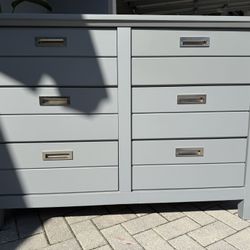Pottery Barn Kids Dresser 