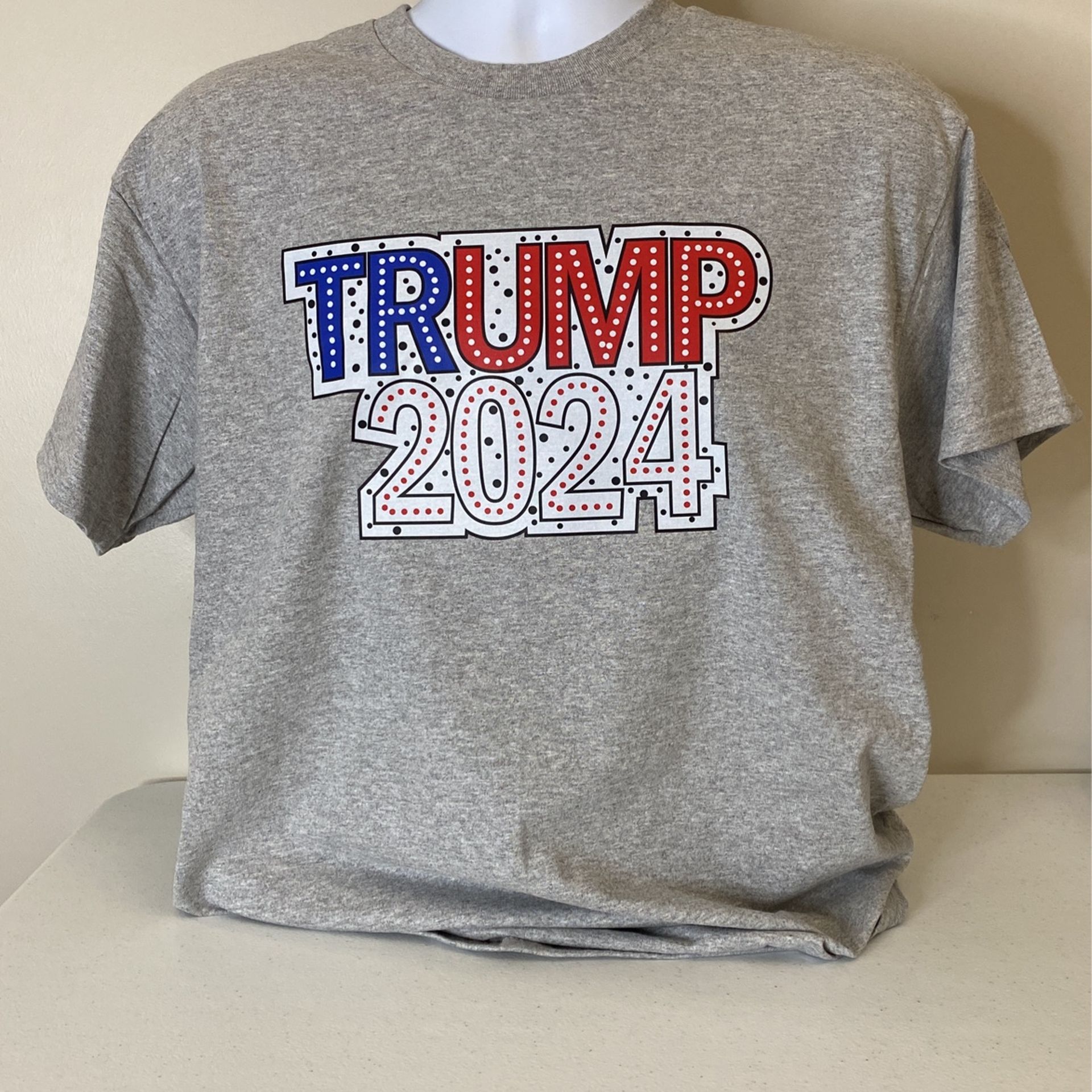 Trump  2024, Gildan 100%  Cotton,  NEW, Size Large, (item 313)