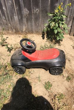 Toy car
