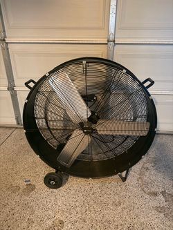 Large 36 inch Fan(Brand new)
