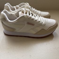 🏵️ Women Reebok 🏵️Size 8 