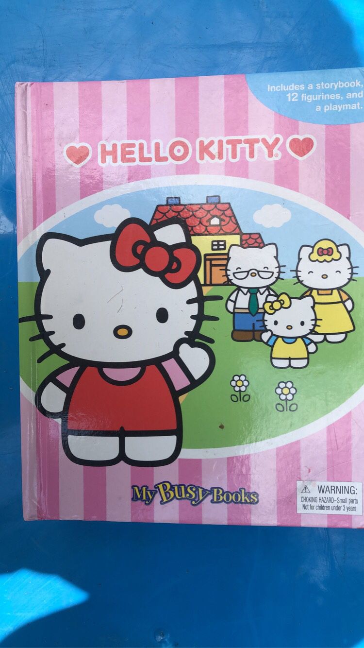 Hello Kitty Storybook and Play Figures