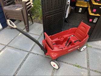 Radio Flyer Classic Red Wagon