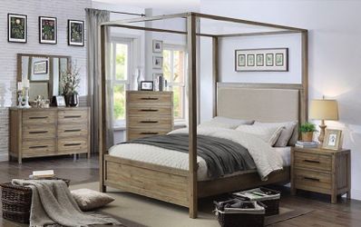 Brand New 4 Piece Light Oak Canopy Bedroom Set with Padded Headboard