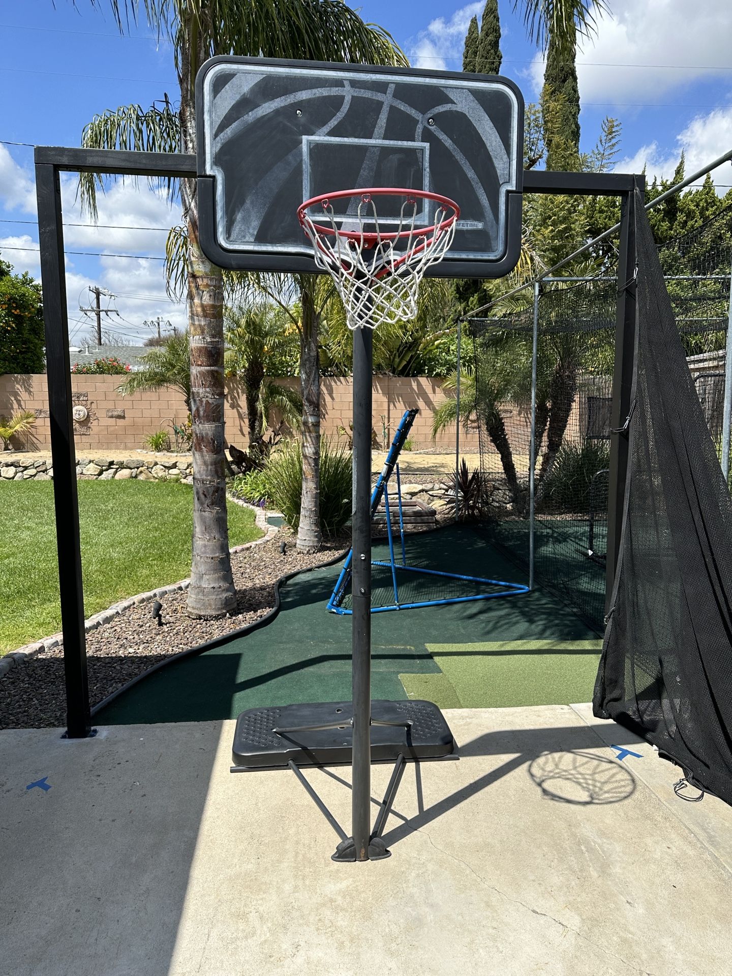 Basketball Hoop - Lifetime 44” backboard 