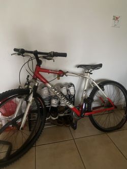Specialized HotRock Mt Bike 21 Speed