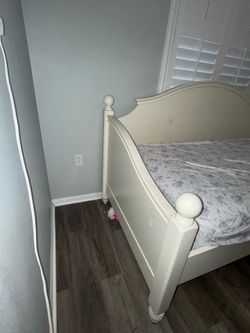 Twin Day Bed
