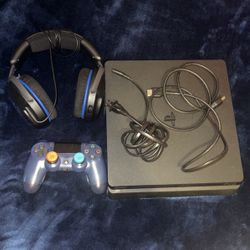 PlayStation 4 With Controller And Headset