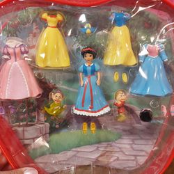 2004 Precious Princess Snow White