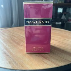 Prada Candy Perfume 