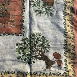 Beautiful Vintage Table Cloth 