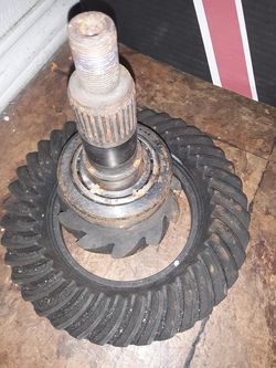 Ring and pinion gear