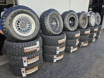 17" LOCK  off-road w/ 33" Arroyo RT tires