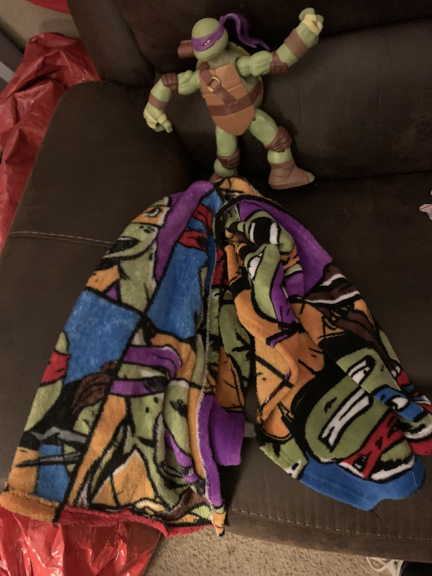 Ninja Turtle Lg Toy And Blanket