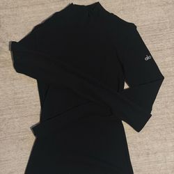 Alo long sleeve