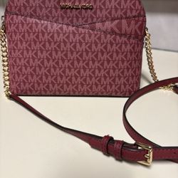 Michael Kors Jetset Travel Large Logo Messenger Bag 