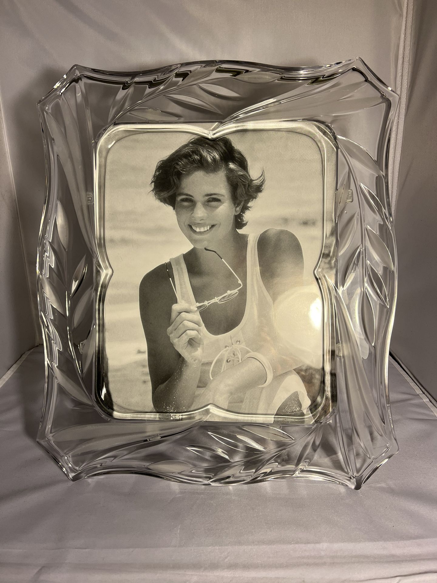 Mikasa Island Breeze Crystal Picture Frame 8x10 NIB