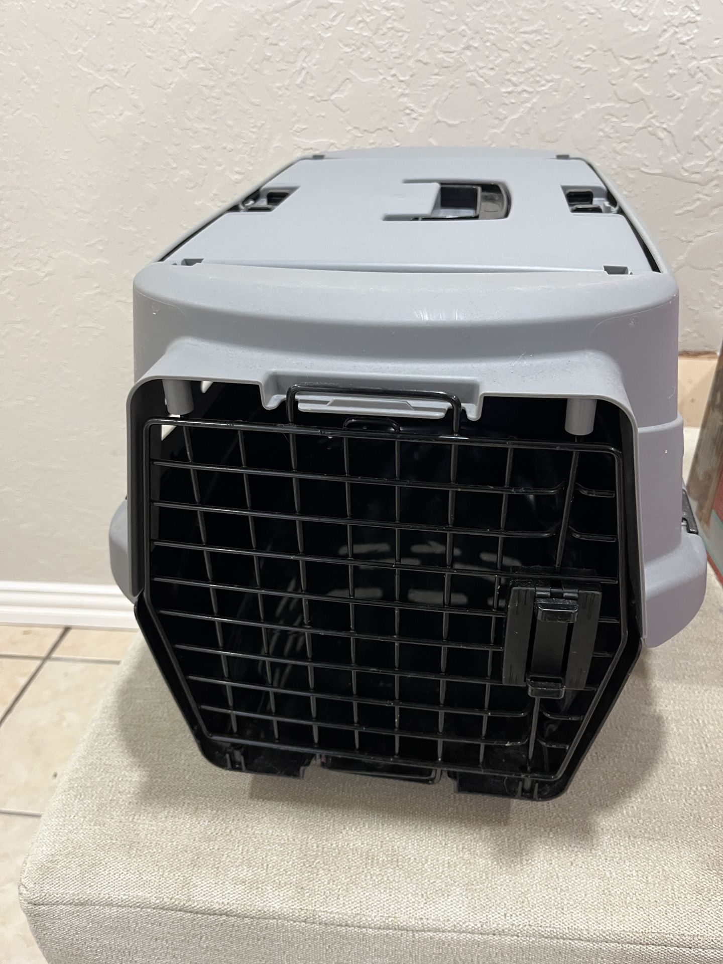 Traveling Dog Crate