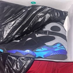 Aqua 8s 