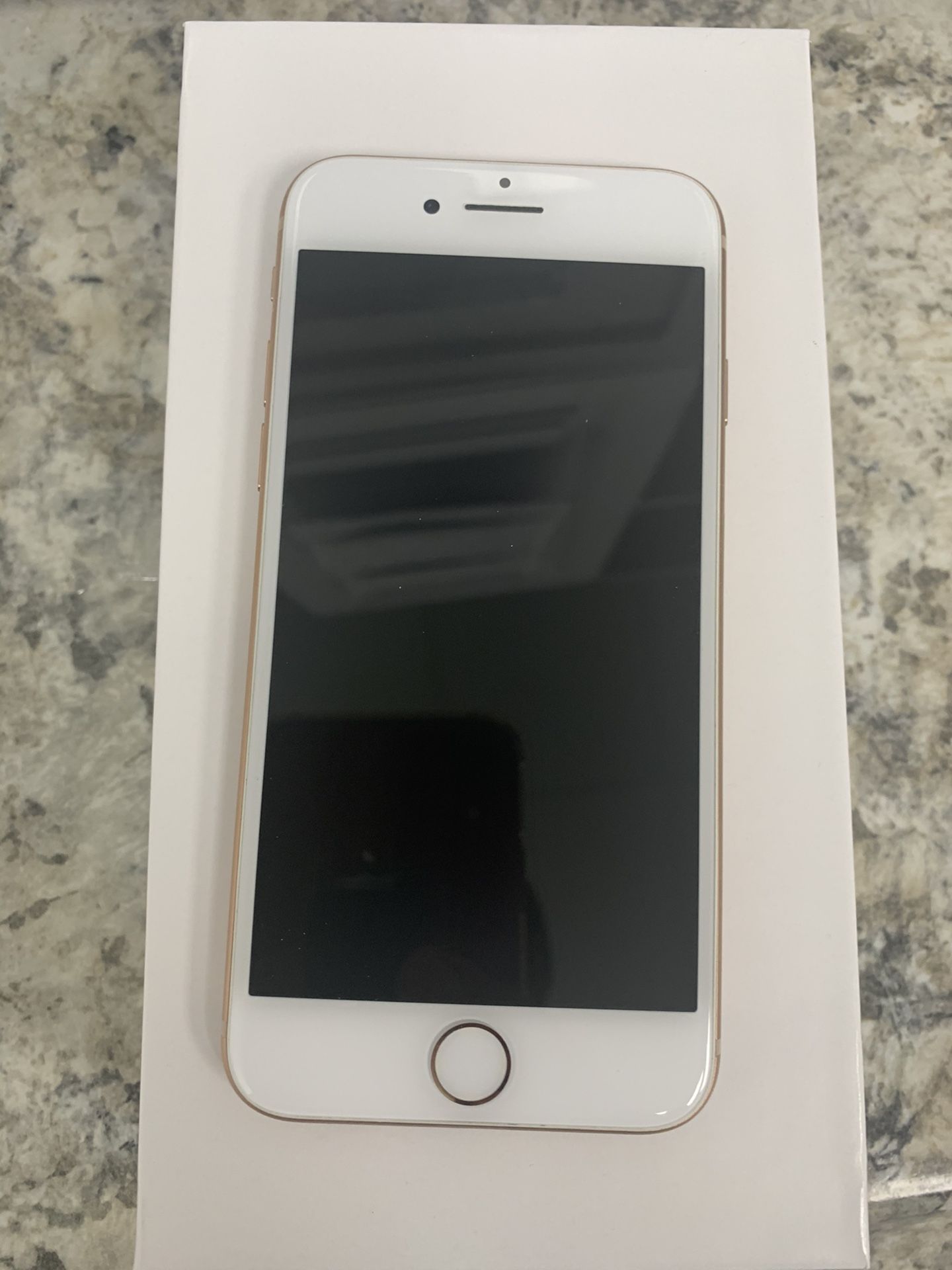 iPhone 8 64gb Gold