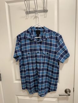 Lucky Brand Men's Plaid Short Sleeve Utility Shirt in blue plaid