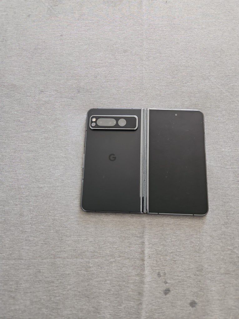 Google Pixel Fold  - Like New - 256gb - Black- Unlocked for Any Carrier 