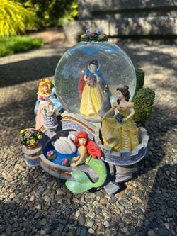 Disney snow globe