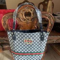 Handbag 