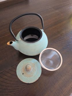 Tea kettle