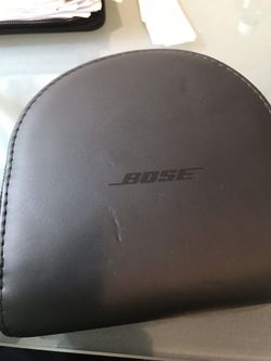 Bose on ear headphones (Not noise reduction)