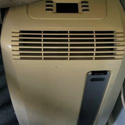 De'Longhi PAC A110 Portable Air Conditioner – 11,000 BTU