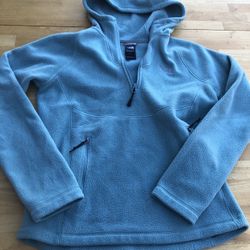 Women’s The North Face Fleece Zip Up Jacket With Hoodie